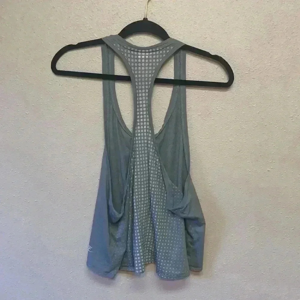 NIKE Women’s Tank Top - Picture 6 of 8